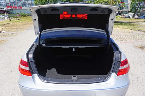 Used 2010 Mercedes Benz E-Class E 250 CGI ELEGANCE