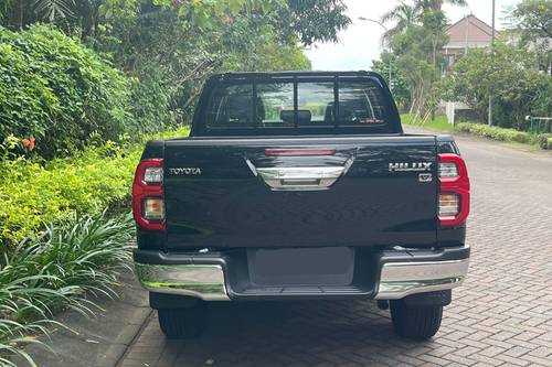 2023 Toyota Hilux 2.4L D-Cab V AT