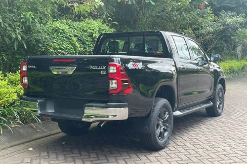 2023 Toyota Hilux 2.4L D-Cab V AT