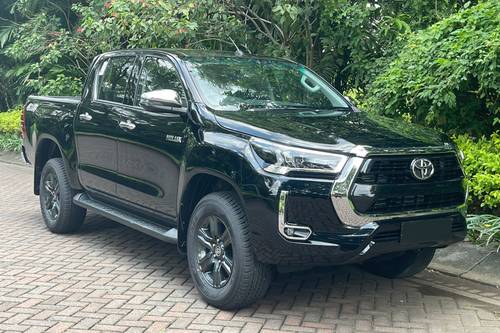 2023 Toyota Hilux 2.4L D-Cab V AT