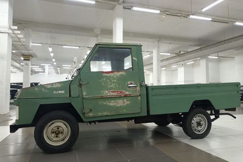 1979 Toyota Kijang Innova 1.2L 4MT 2-Door Pickup tua