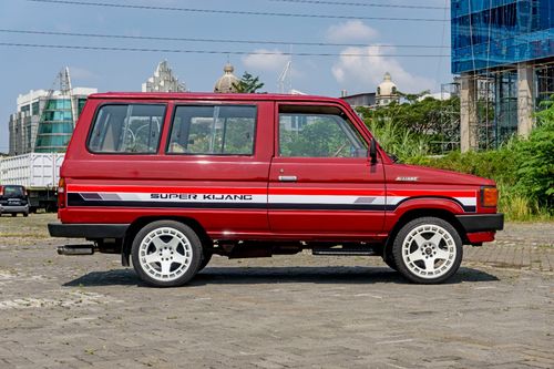 1988 Toyota Kijang Innova 1.5L MPV Minivans bekas