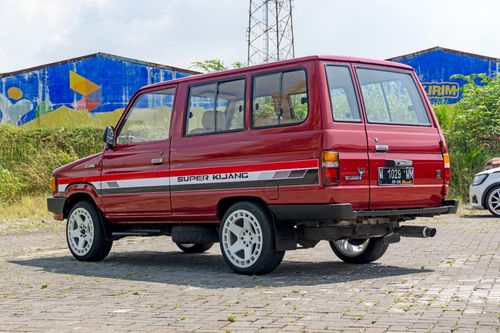 1988 Toyota Kijang Innova 1.5L MPV Minivans bekas