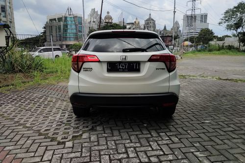 Beli mobil bekas