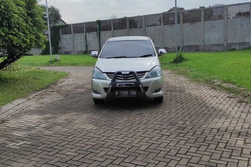 2010 Toyota Kijang Innova 2.5 G AT DIESEL