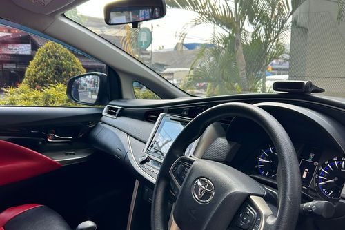 Second hand 2016 Toyota Kijang Innova 2.0L V AT 