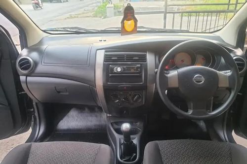 Used 2011 Nissan Grand Livina 1.5 XV MT