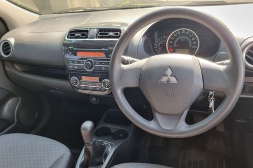 2015 Mitsubishi Mirage GLX tua