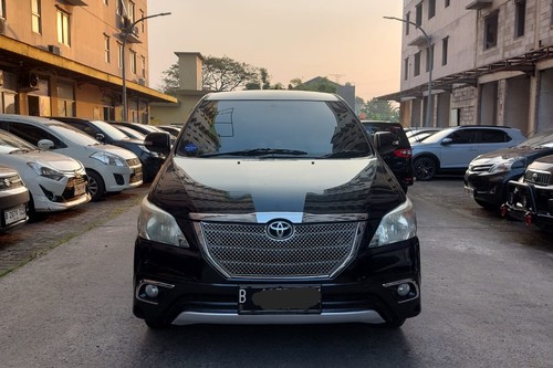 2012 Toyota Kijang Innova 2.0L V AT