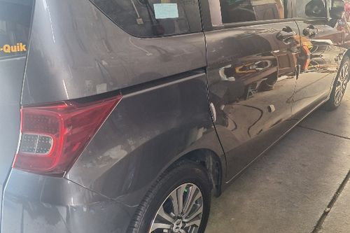 Old 2014 Honda Freed I-VTEC Power Sliding Doors 1.5L AT