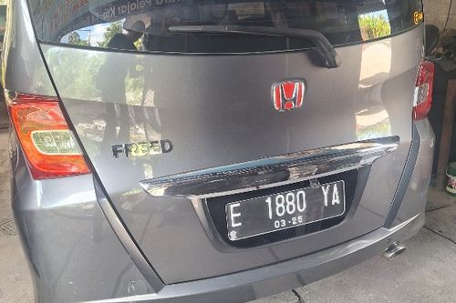 Used 2014 Honda Freed I-VTEC Power Sliding Doors 1.5L AT