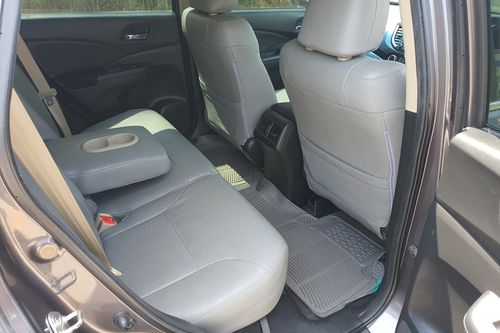 Second hand 2015 Honda CRV 2.0 i-VTEC AT 