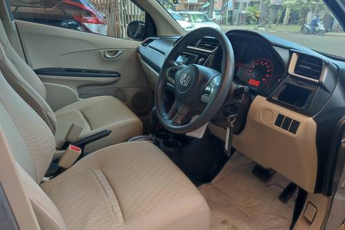Beli mobil bekas