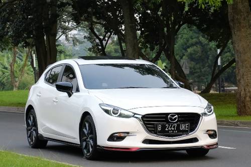 2018 Mazda 3 Hatchback Skyactive-G 2.0 bekas