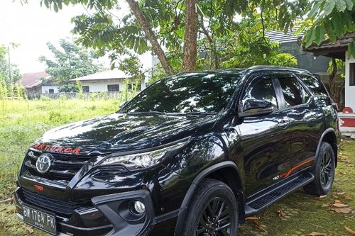 Dijual 2018 Toyota Fortuner 4X2 G AT DIESEL TRD SPORTIVO bekas