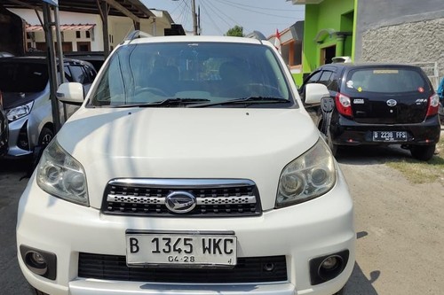 2013 Daihatsu Terios  TX AT bekas