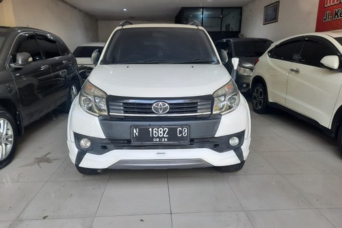 2016 Toyota Rush S TRD 1.5L MT