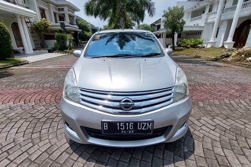 Used 2013 Nissan Grand Livina  1.5 XV AT