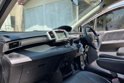 2012 Honda Freed E(PSD)A/T bekas