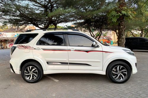 2nd Hand 2015 Toyota Rush 1.5 S AT TRD SPORTIVO LUX
