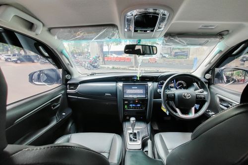 2021 Toyota Fortuner 4x2 2.8 GR Sport AT DSL bekas