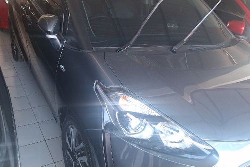 Second hand 2016 Toyota Sienta 1.5L V MT 