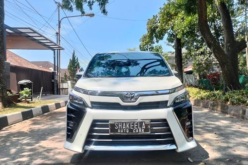 2019 Toyota Voxy 2.0 CVT bekas