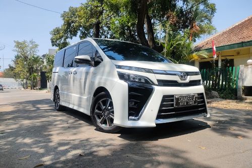 Second hand 2019 Toyota Voxy 2.0 CVT 