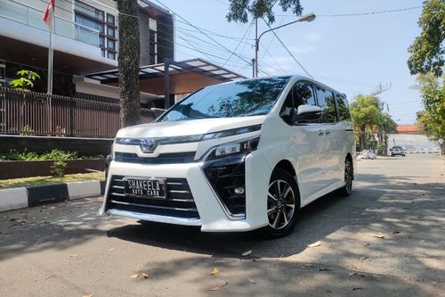 2nd Hand 2019 Toyota Voxy 2.0 CVT
