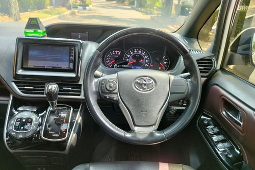 Used 2019 Toyota Voxy 2.0 CVT