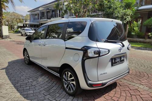 2017 Toyota Sienta V CVT