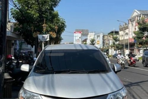 2017 Daihatsu Xenia  1.3 X MT
