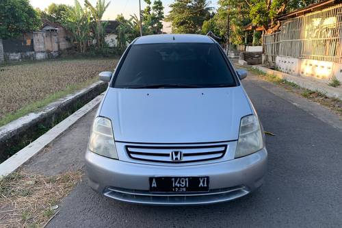 Second Hand 2002 Honda Stream VTEC 1.7L MT