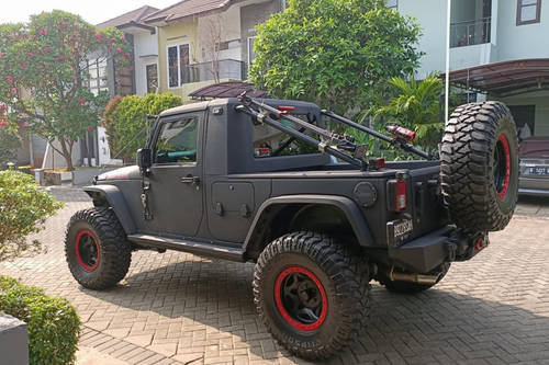 Second Hand 2015 Jeep Wrangler Rubicon 3.6L AT 4 D