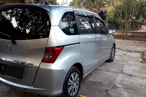 Beli mobil bekas