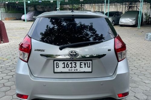 Old 2015 Toyota Yaris G AT