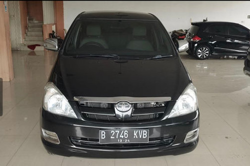 2010 Toyota Kijang Innova 2.0 V AT bekas
