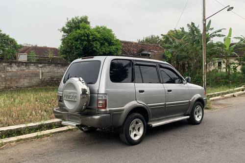 1997 Toyota Kijang Innova 1.8L LGX bekas