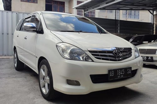 2011 Toyota Kijang Innova REBORN 2.4 G AT DIESEL