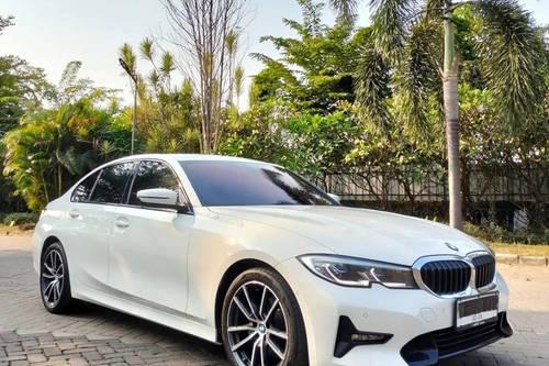 2020 BMW 3 Series Sedan 320i Sport bekas