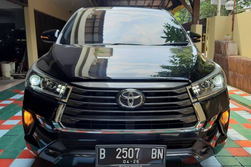 2021 Toyota Kijang Innova REBORN 2.4 V AT DIESEL LUX bekas