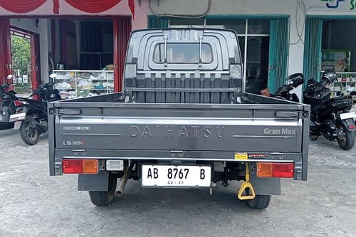 Beli mobil bekas