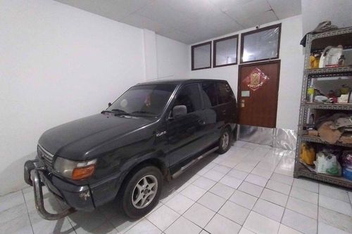 2000 Toyota Kijang Innova 1.8L SGX tua