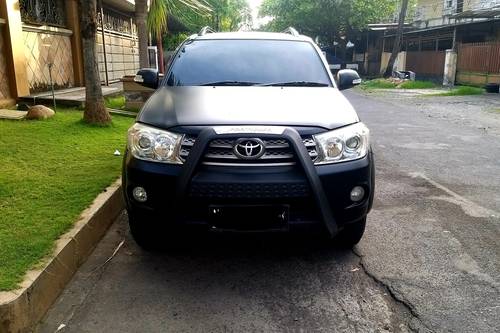 2011 Toyota Fortuner G 2.5L Diesel AT VNTURBO