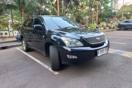 Second hand 2005 Toyota Harrier 2.4L AT 
