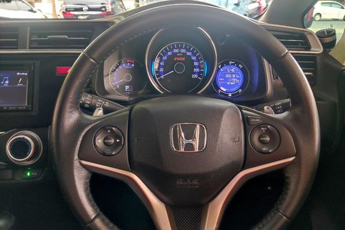 Dijual 2016 Honda Jazz RS CVT bekas
