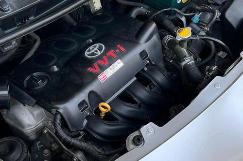 2012 Toyota Yaris E 1.5L AT bekas