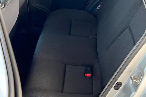 2012 Toyota Yaris E 1.5L AT bekas