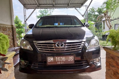 2012 Toyota Kijang Innova REBORN 2.0 G MT LUX