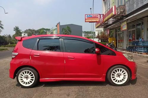 2nd Hand 2011 Honda Jazz RS CVT
